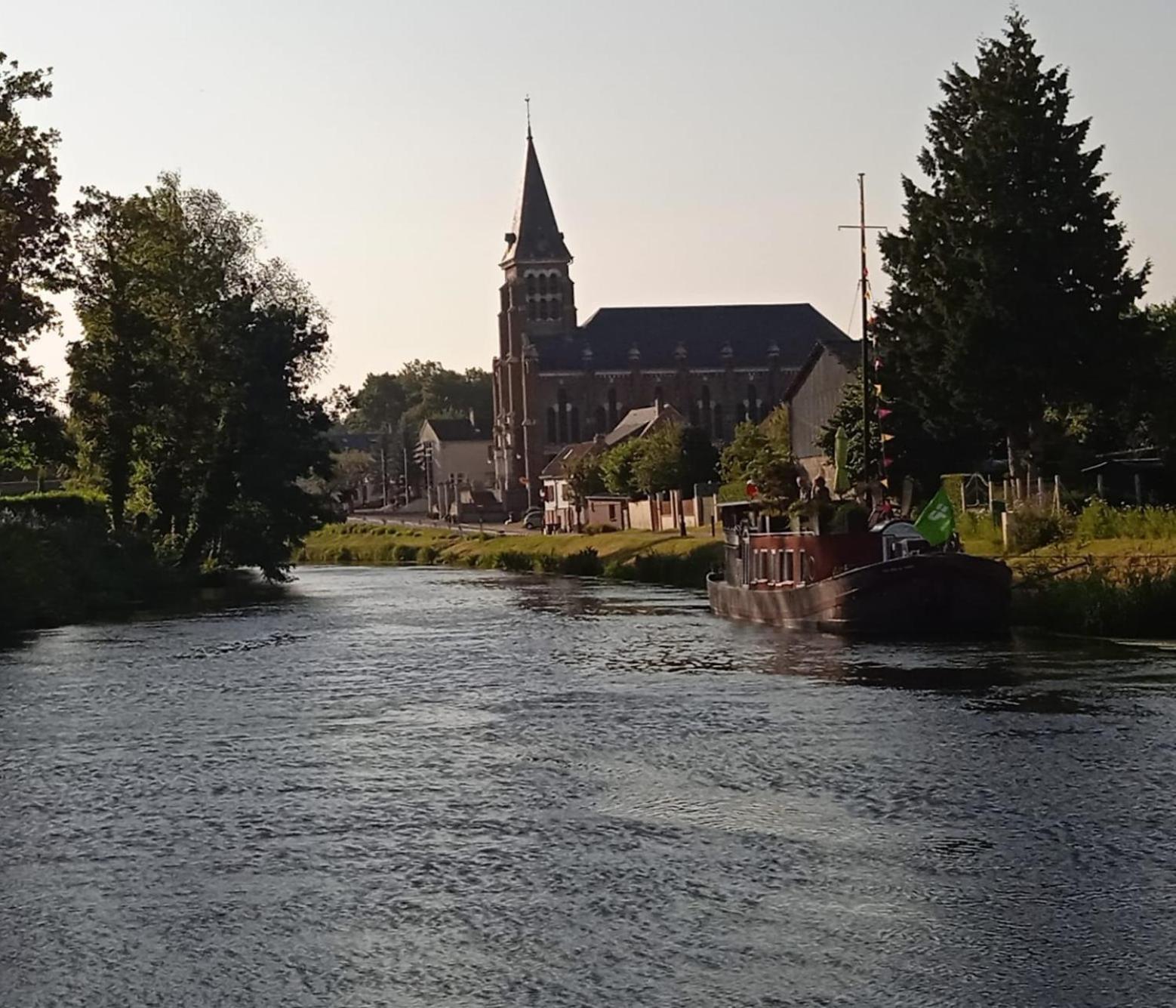 Aux 10 Ponts - Gite Aux Abords Du Fleuve La Somme - La Mer A 30 Min - La Nuit Pour 6 Voyageurs Exterior foto